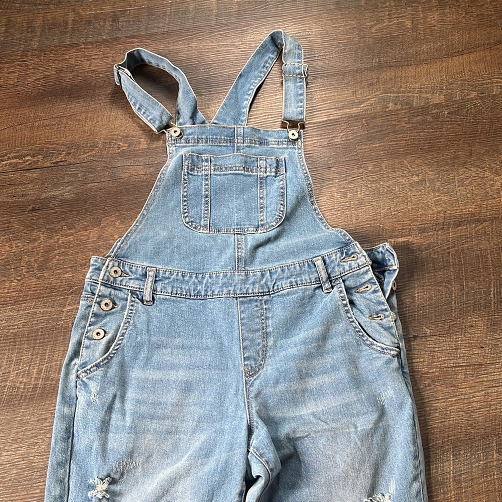 Distressed overalls - Picture 2 of 5